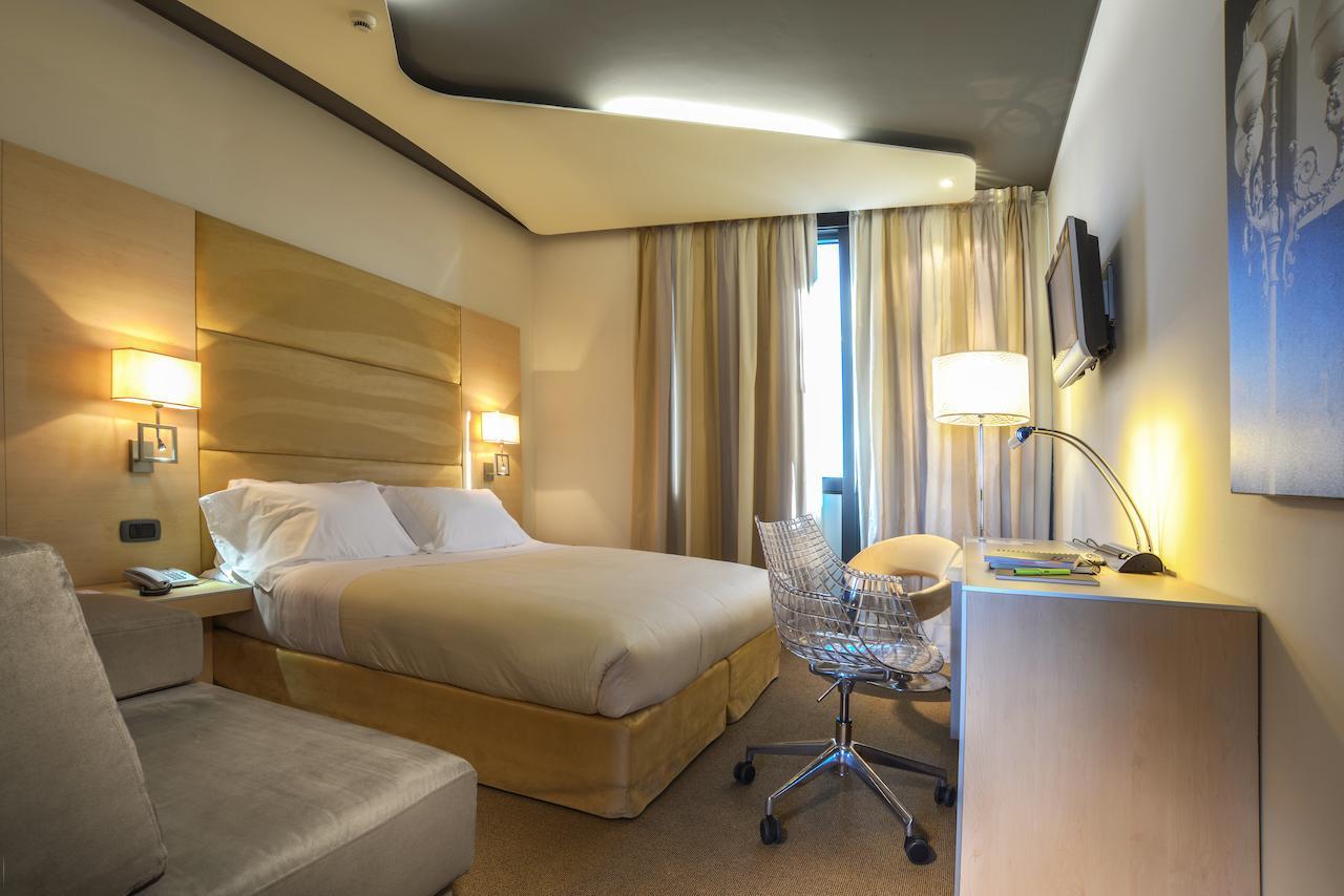 เบสต์ เวสเทิร์น พลัส โฮเต็ล เอ็กซ์โป Hotel วิลลาฟรันกา ดี เวโรนา ภายนอก รูปภาพ