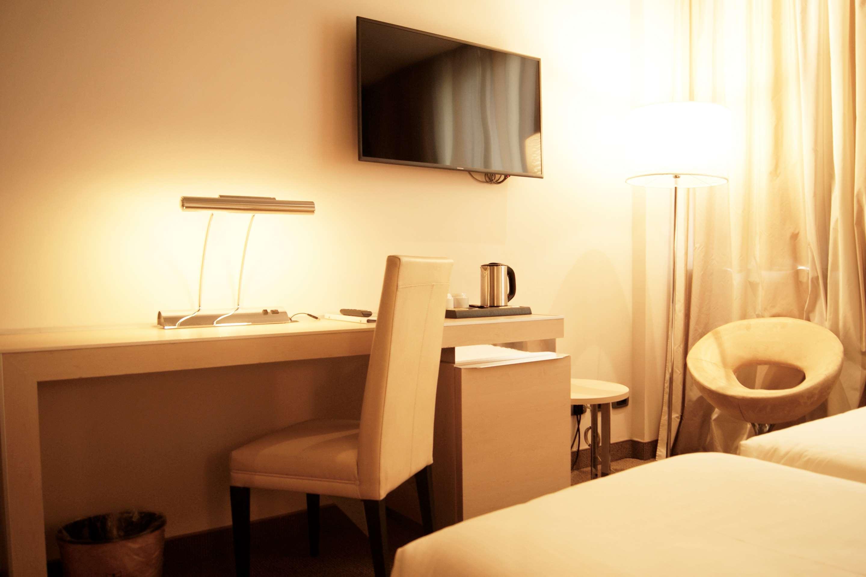 เบสต์ เวสเทิร์น พลัส โฮเต็ล เอ็กซ์โป Hotel วิลลาฟรันกา ดี เวโรนา ภายนอก รูปภาพ